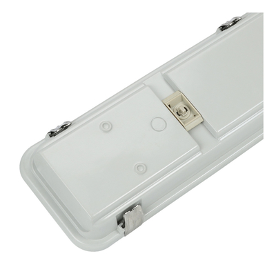 Lumière étanche à la vapeur commerciale IP66 T5 T8 LED 2700K à 5700K